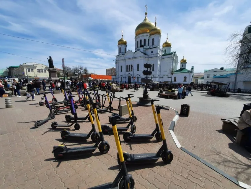 В Ростовской области за полгода увеличилось количество ДТП с самокатами.