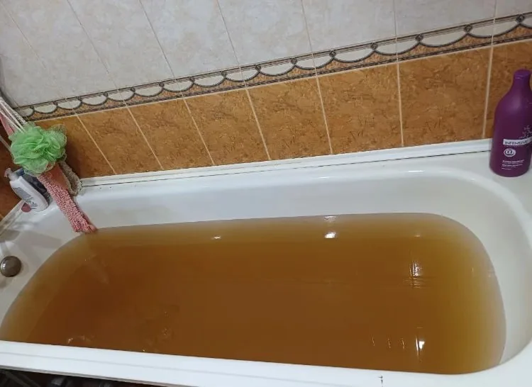 За грязную горячую воду в Ростове можно потребовать перерасчёт.