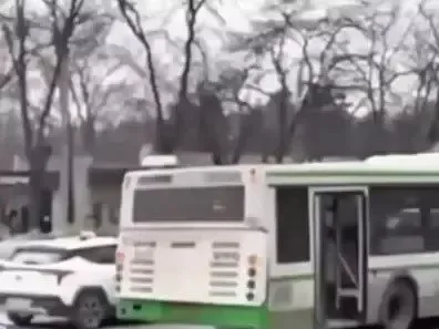 В Ростове водитель автобуса получил 1 год и 10 месяцев колонии-поселения за гибель пассажирки.